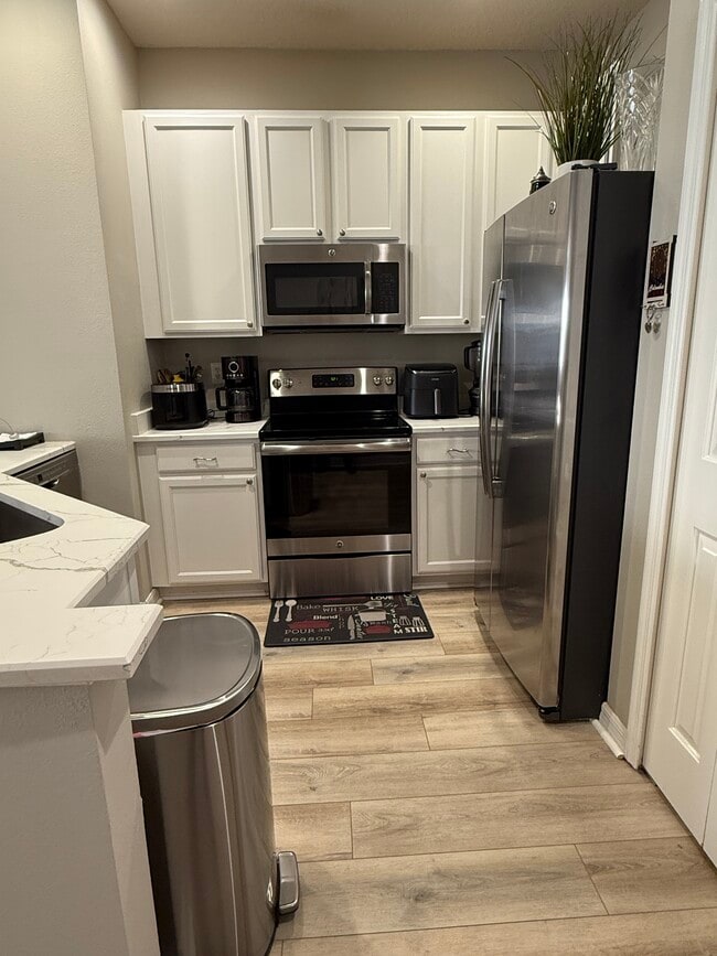 Kitchen entrance - 9410 Georgian Park Ln Unit 110