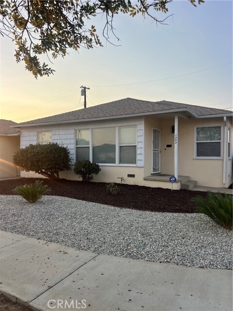 Photo - 1303 W 146th St