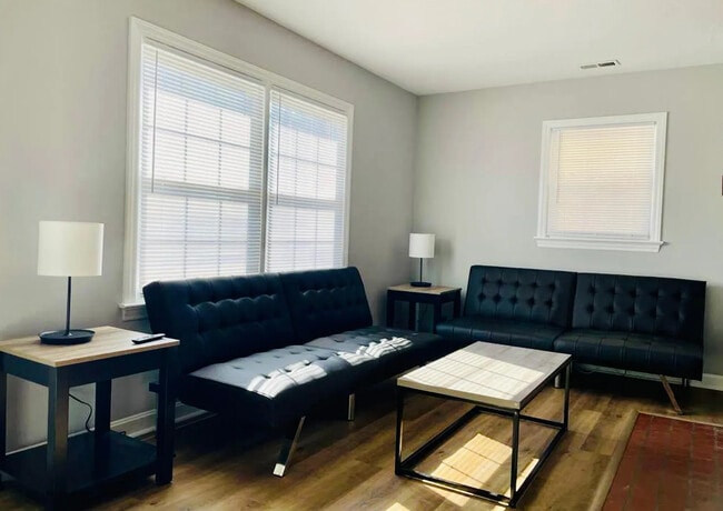 Photo - 630 Logan Ln