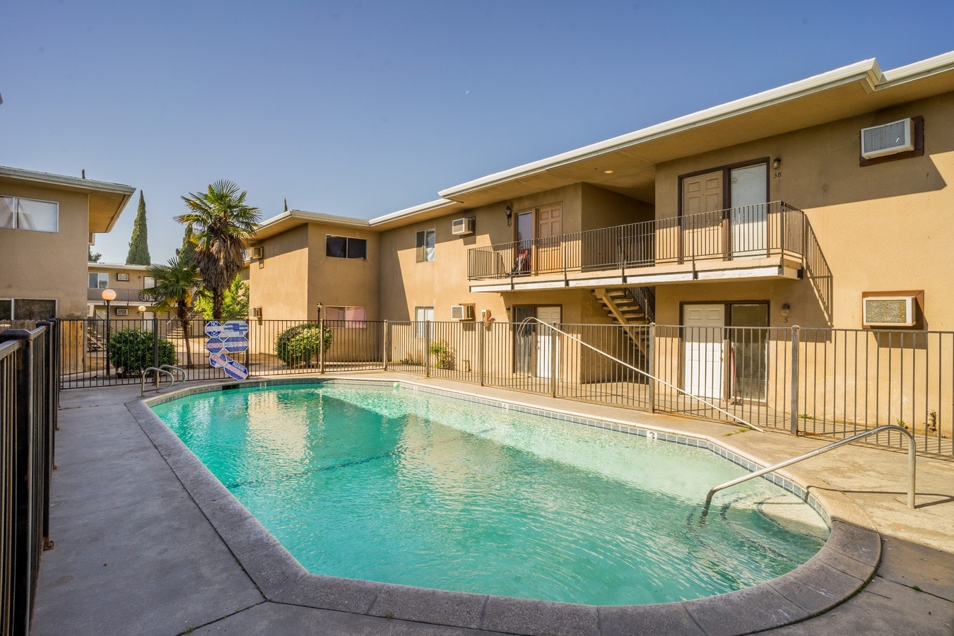 Photo - Dakota Castle Luxury Apartments