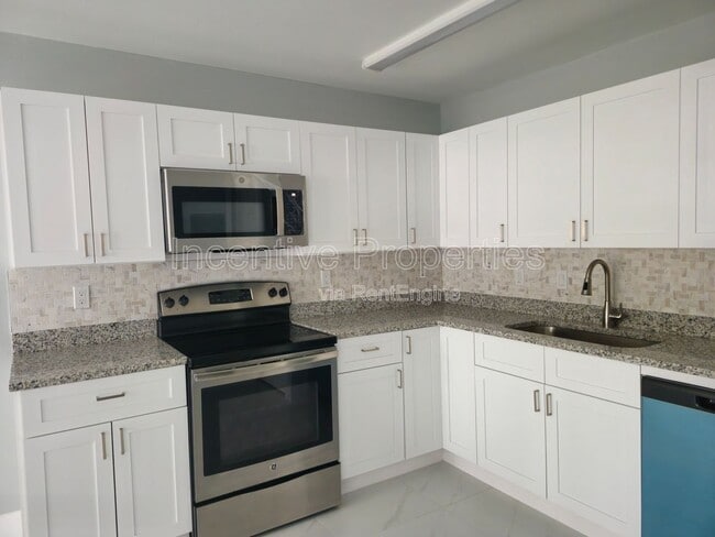 Photo - 4744 Walden Cir Unit 913