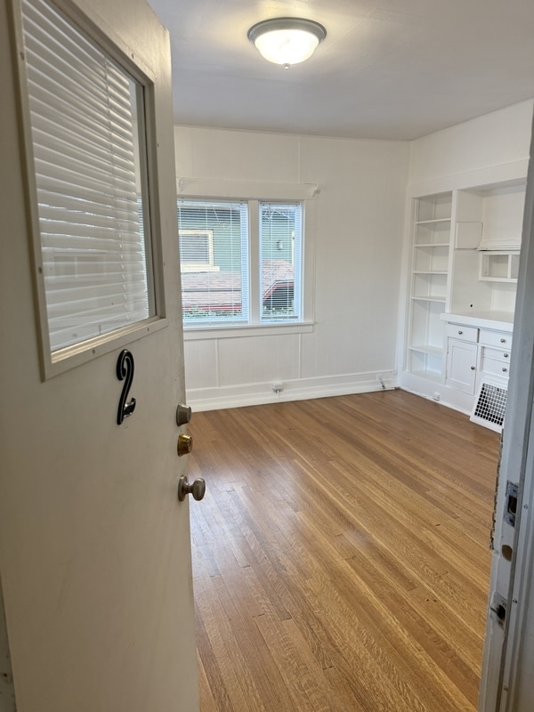 Photo - 925 Wilson Ave S