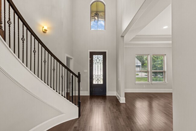 Photo - 8550 Ridgepoint Dr