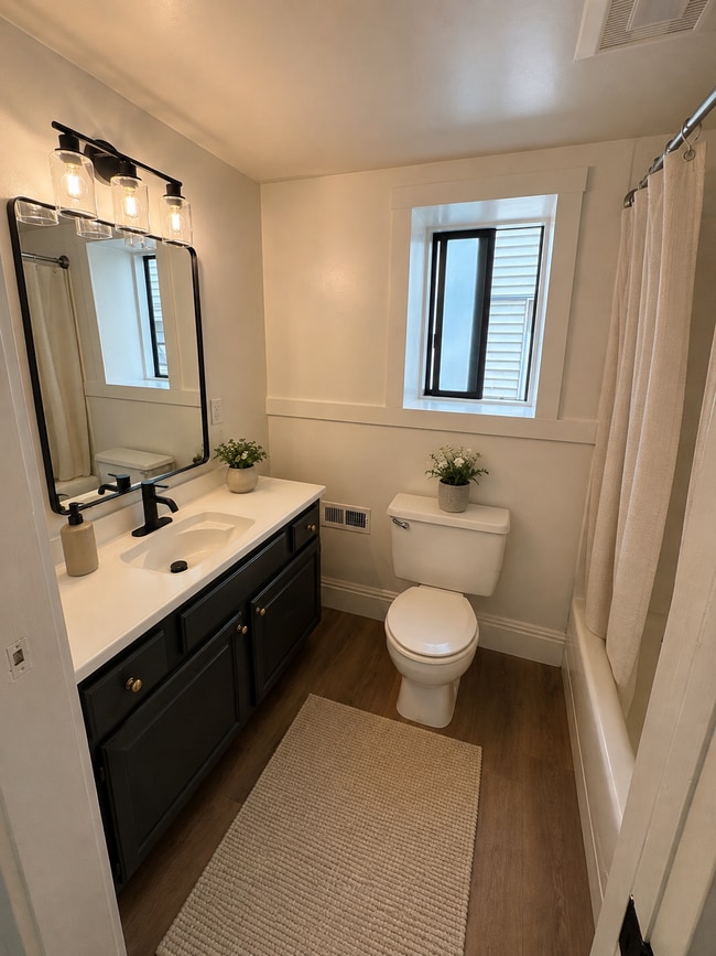 Photo - 242 D St Unit D Street