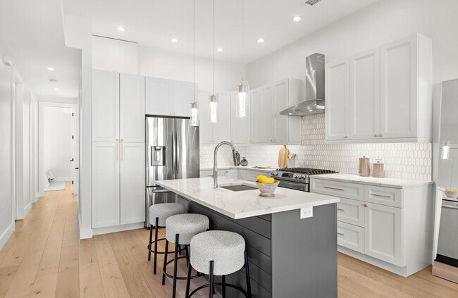 Photo - 2602 Palisade Ave Unit 2