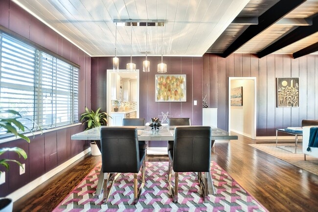 Photo - Gorgeous Single Family Home Located In Midtown. Huge Fenced in Backyard!