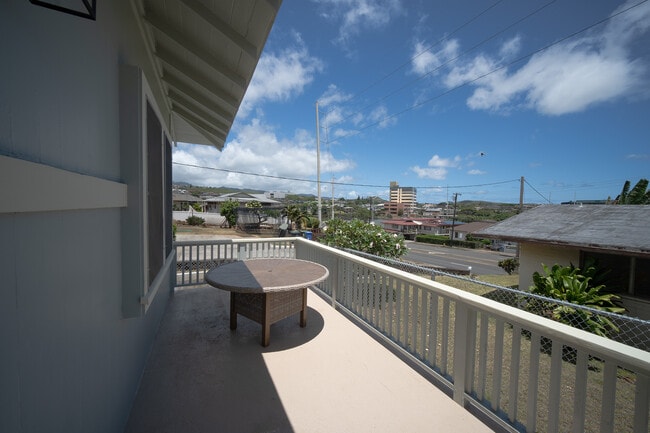 Building Photo - 99-052 Moanalua Rd Rental