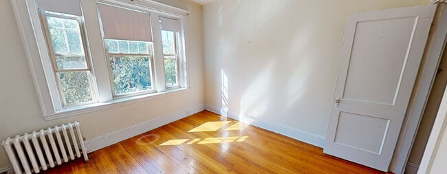 1776 Beacon St Unidad 6