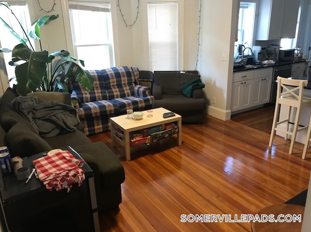 Building Photo - 17 Ashland St