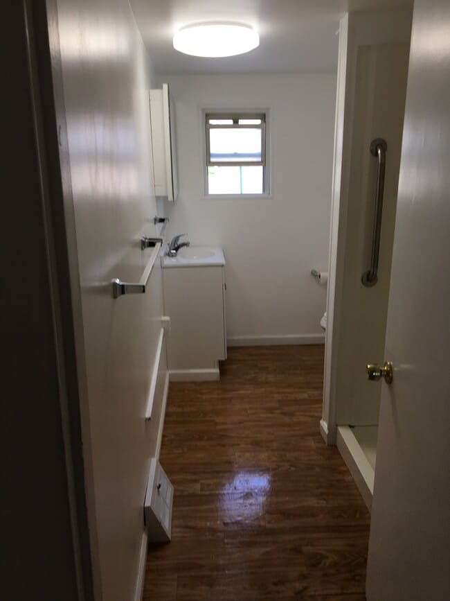 Photo - 114 S 13th St