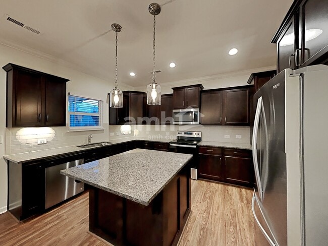 Photo - 500 Horseman Park Pl