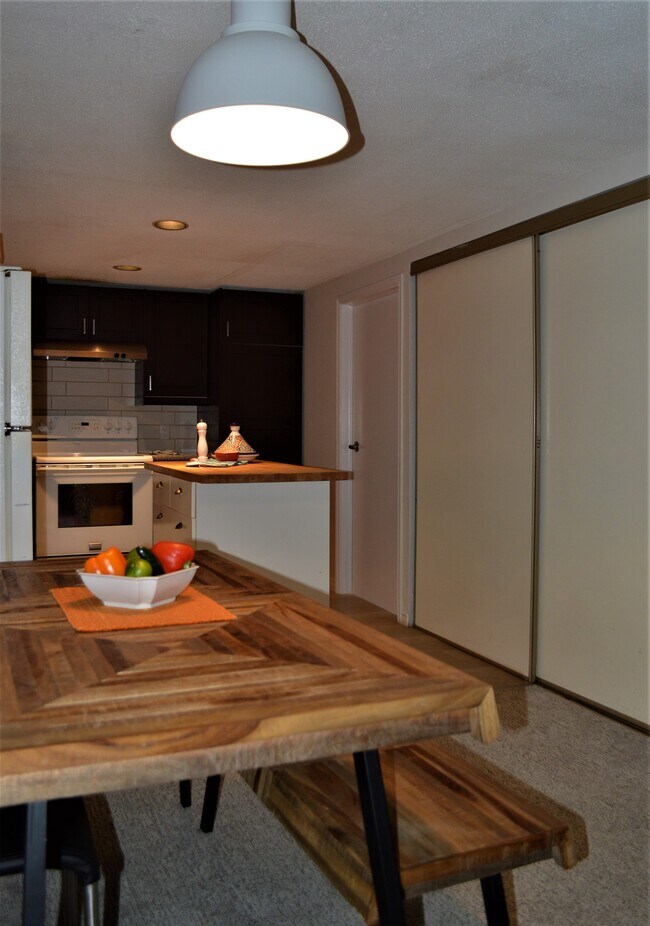 Photo - Storage-Rich Beachside Living with Modern ... Unit Lower