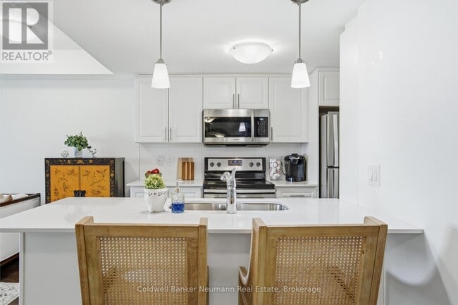 Photo - 17 Kay Cres Unité 302