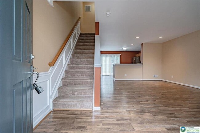 Photo - 1396 Artisan Ct