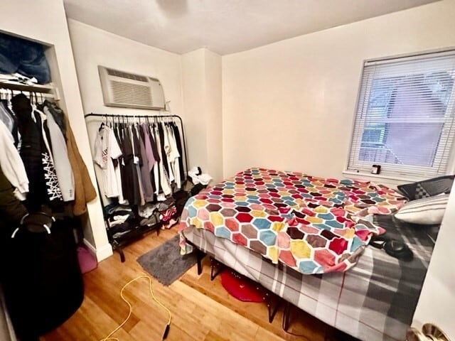 Photo - 20 Bartlett Pl Unit 1