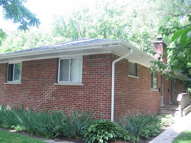 House - 2012 Dexter Ave