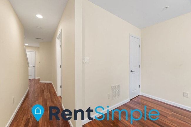 Photo - 15375 Rosemont Manor Dr