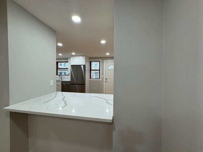 Photo - 41 Ashford St Unit 3