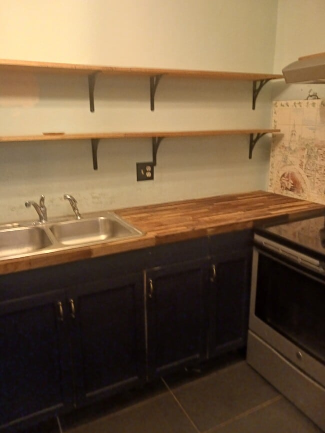 Photo - 217 Lucas St Unit Common D-3