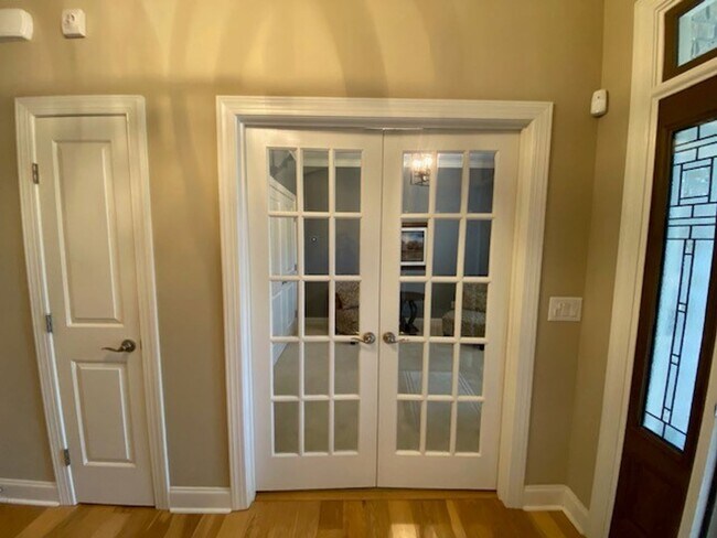 Photo - Beautiful Fully Furnished 3 bed 2 bath home in Hearthstone