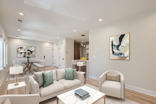5025 N Rockwell St Unit 1N