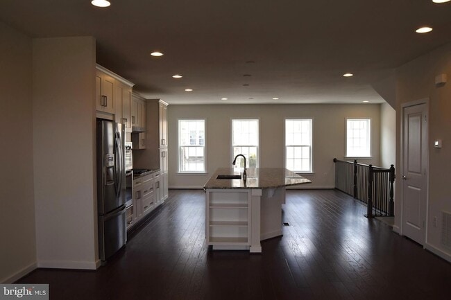 Photo - 19972 Abram Ter