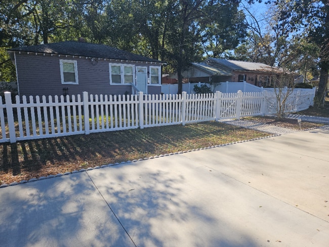 Photo - 4364 Bethwood Cir