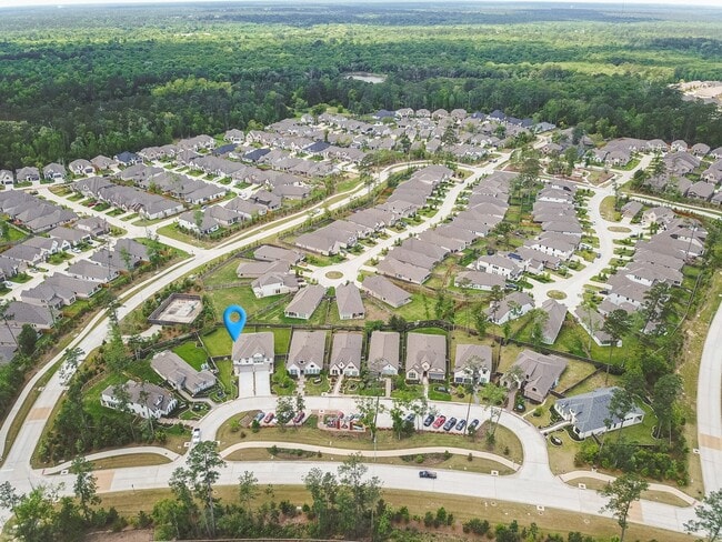 Photo - 442 Lake Day Dr