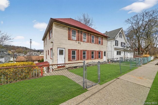 Photo - 664-666 N Division St Unit 3F