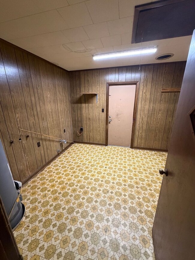 Photo - 3 Bedroom, 2 Bathroom Home for Rent