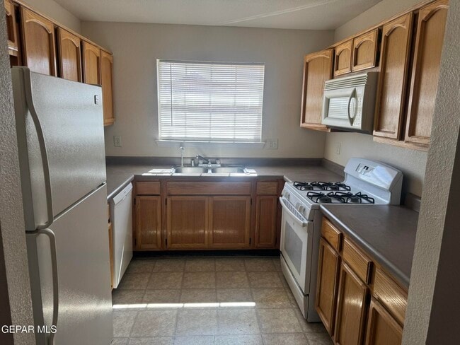 Photo - 11205 Whitey Ford St