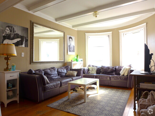 Building Photo - 25 Gibbs St Unit 5 Rental