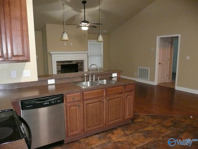 Photo - 720 River Landing Blvd SW