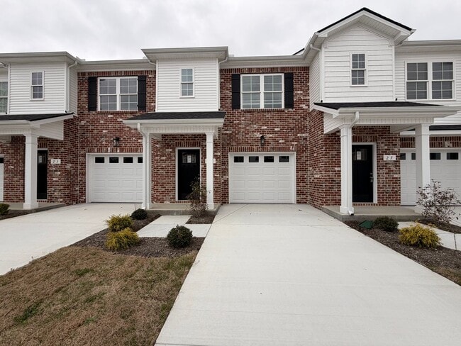 Building Photo - Newly Built 3 Bed 2.5 Bath Townhome in Tullahoma