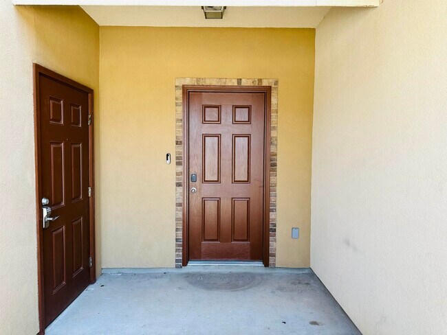 Photo - 5812 Montevista Dr Unidad 5812