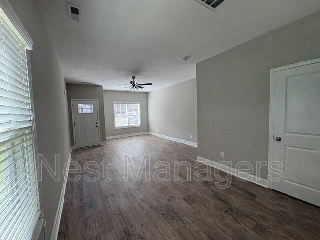 Photo - 2026 Progress St
