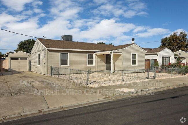 Building Photo - 1924 Deodar Ave Rental