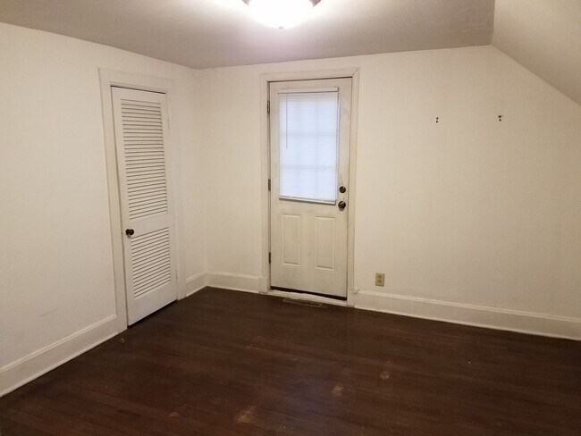 Photo - nre1633 Unit 1633