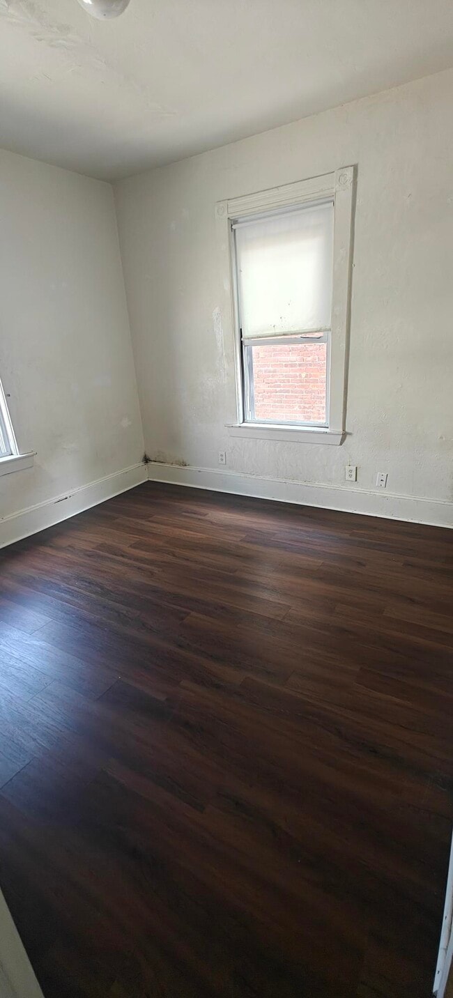 Photo - 241 Walnut St Unit 2