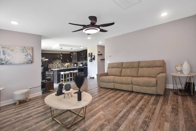 Photo - Pet Friendly Three Bedroom!