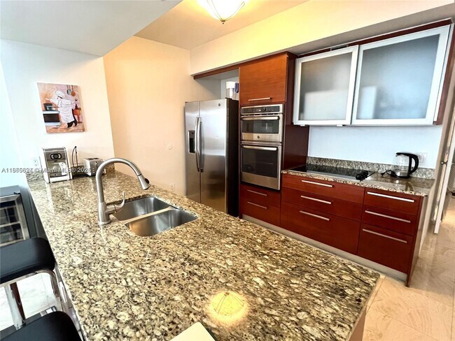 Photo - 1830 S Ocean Dr Unidad 4611
