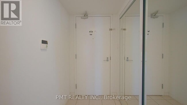 Photo - 38 Grenville St Unit 1607