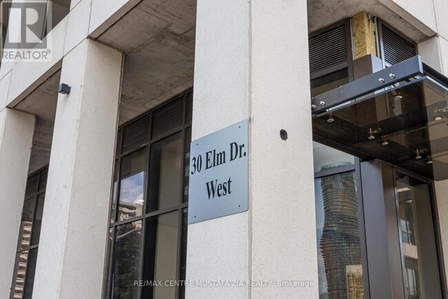 Photo - 30 Elm Dr W Unit 1003