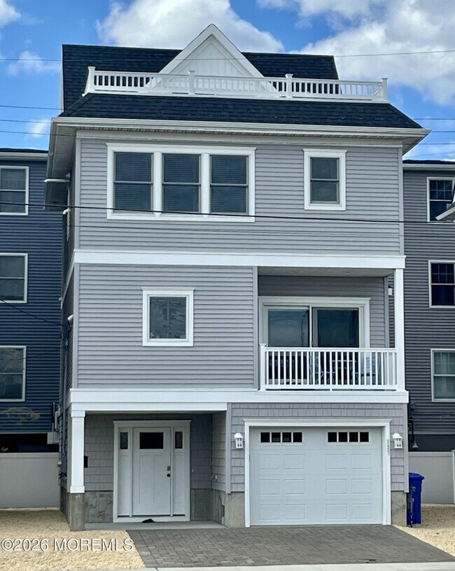 127 Dewey Dr