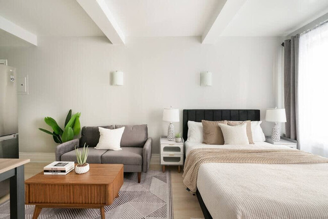 Photo - 240 W 73rd St Unidad FL7-ID1022047P