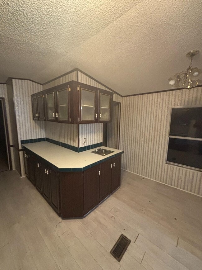 Photo - 706 Greywood Ln