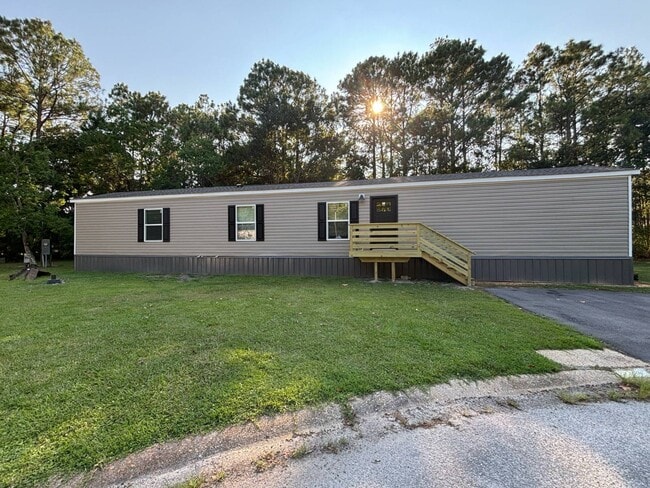 Building Photo - 2101 Ladnier Rd