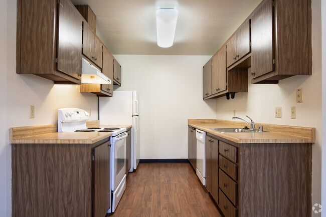 2BR, 1BA - 1000SF