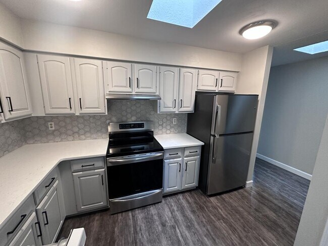 Photo - 8722 Village Green Blvd