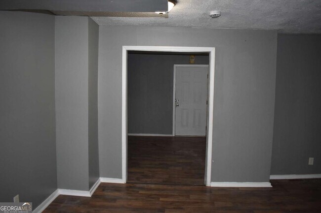 Photo - 382 Cowan St